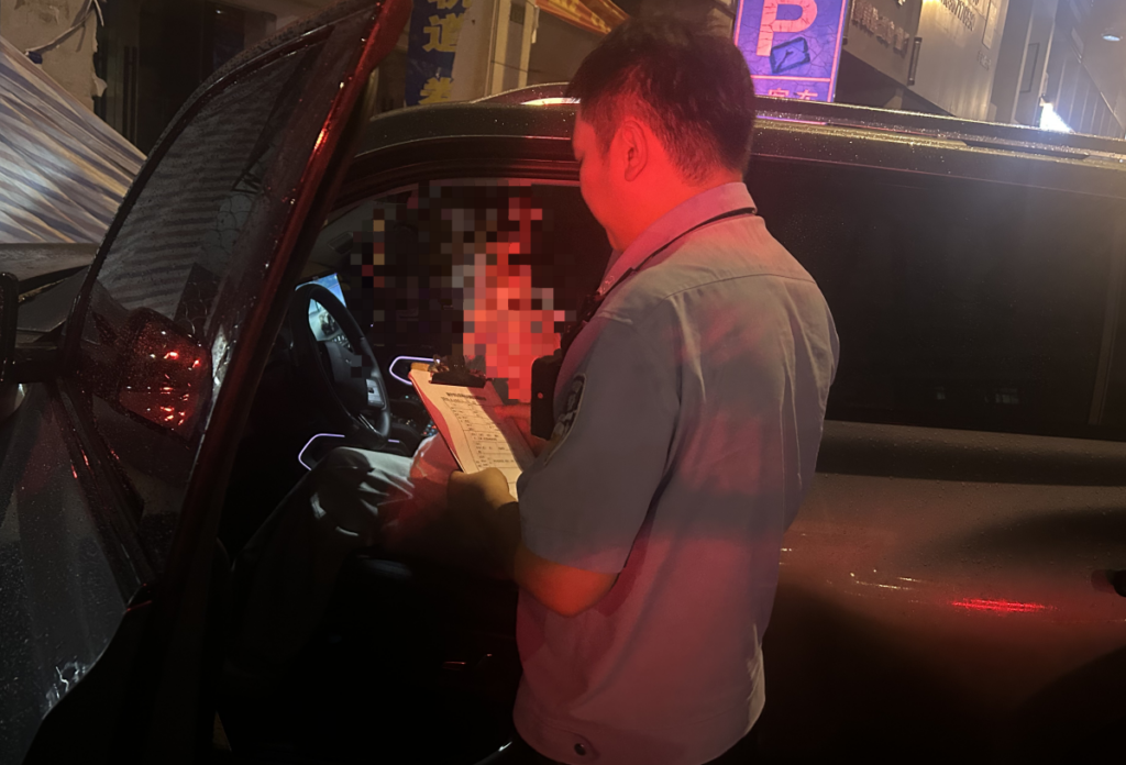 反诈进行时|“我买房你们也要管?”海宁警方:管到底 反诈进行时|“我买房你们也要管?”海宁警方:管到底